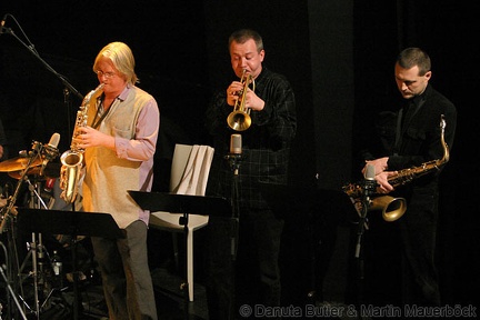 Wolfgang Puschnig (alto saxophone), Piotr Wojtasik (trumpet), Maciej Sikala (soprano-, tenor saxophone)